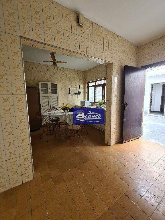 Sobrado à venda com 3 quartos, 800m² - Foto 39