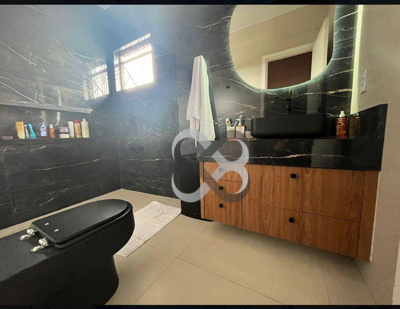 Casa à venda com 4 quartos, 236m² - Foto 24
