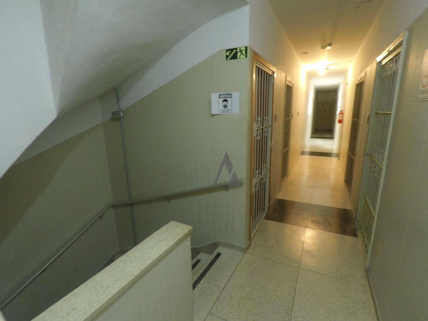 Apartamento para alugar com 1 quarto, 45m² - Foto 5