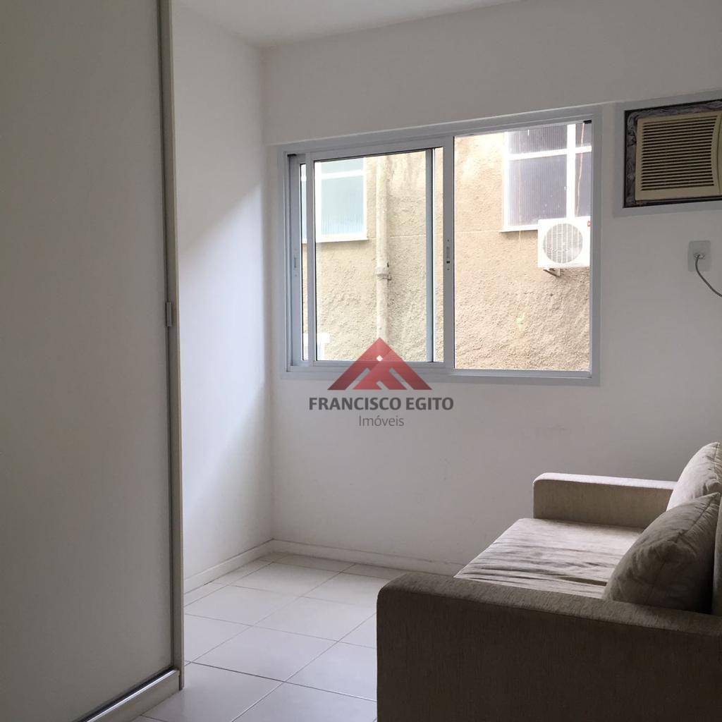 Apartamento à venda com 2 quartos, 70m² - Foto 6