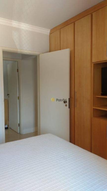 Apartamento à venda com 3 quartos, 98m² - Foto 17