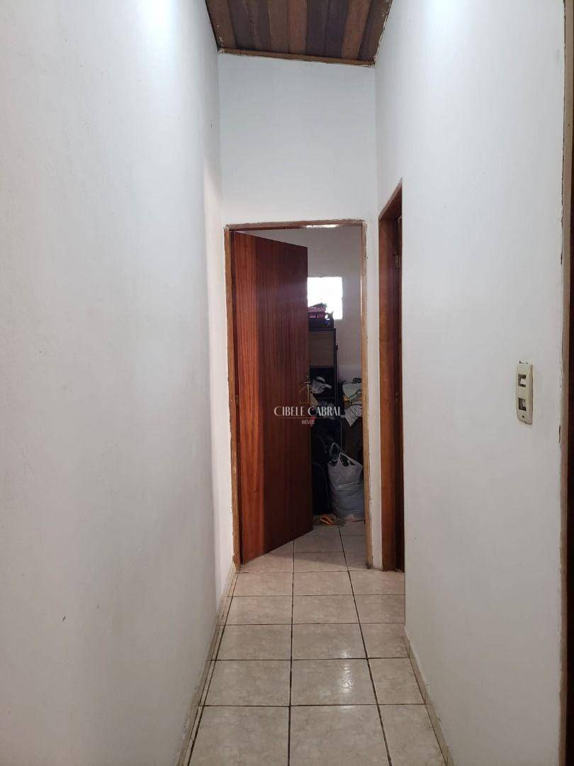 Casa à venda com 2 quartos, 320m² - Foto 19