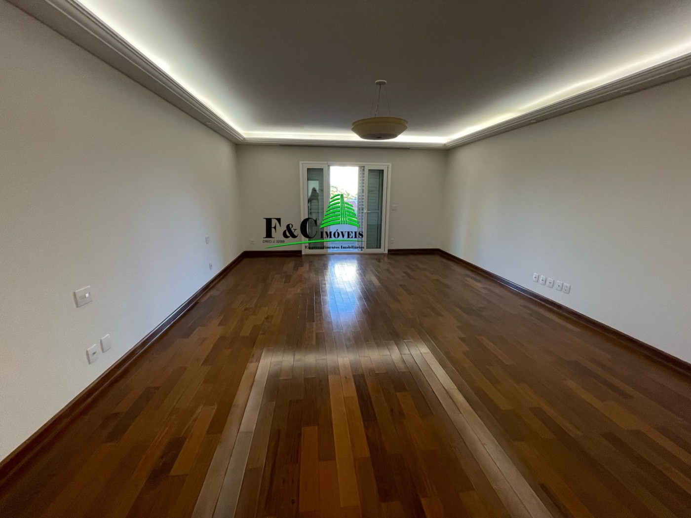 Casa de Condomínio para alugar com 6 quartos, 555m² - Foto 6