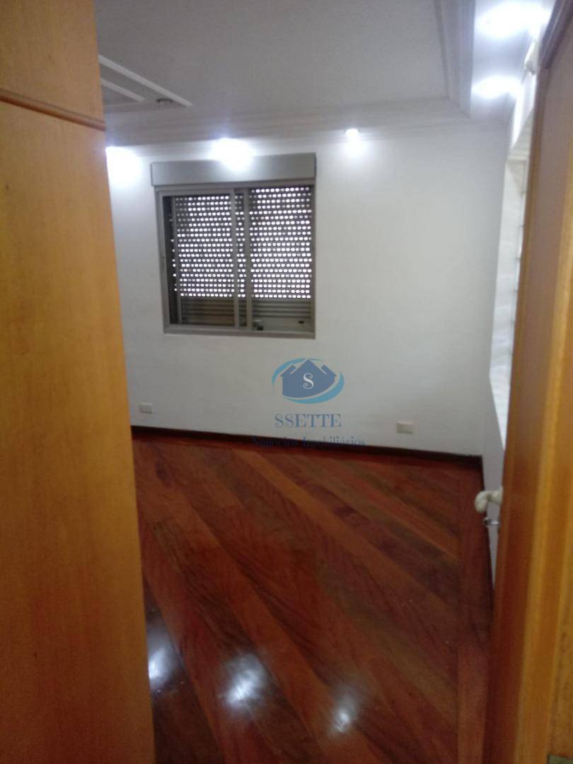 Sobrado à venda com 3 quartos, 220m² - Foto 24