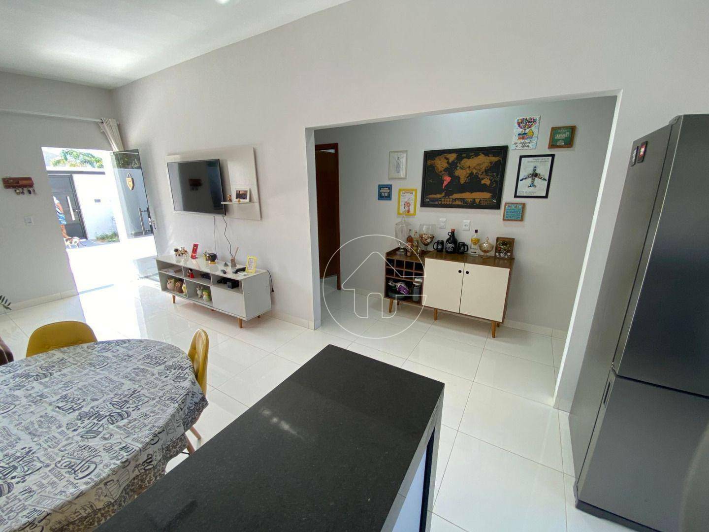 Casa à venda com 3 quartos, 148m² - Foto 4