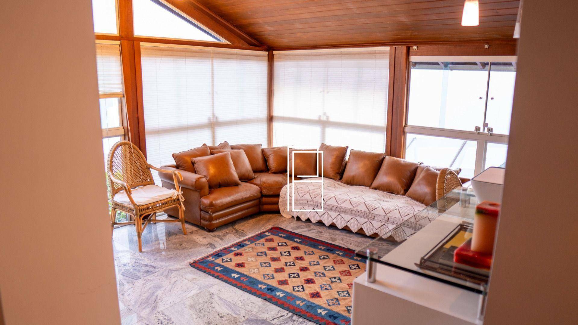 Casa à venda com 4 quartos, 300m² - Foto 28