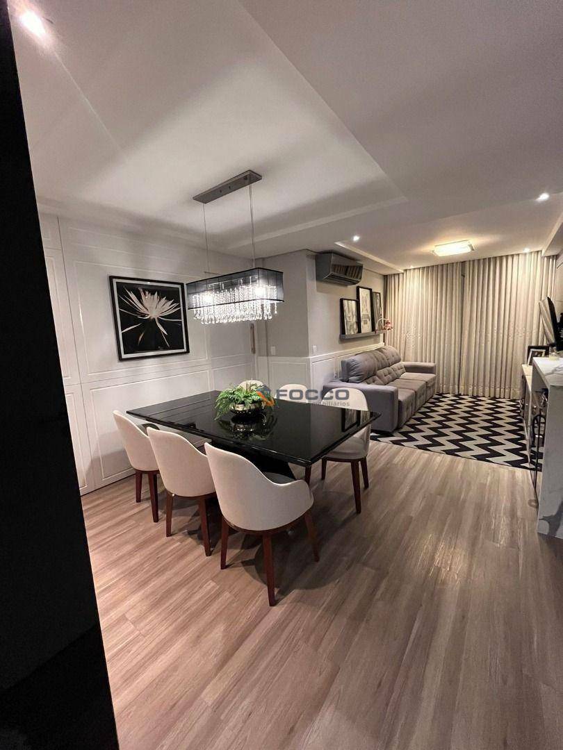 Apartamento à venda com 3 quartos, 135m² - Foto 3