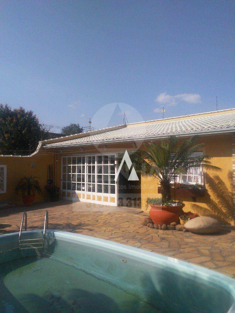Casa à venda com 3 quartos, 210m² - Foto 16