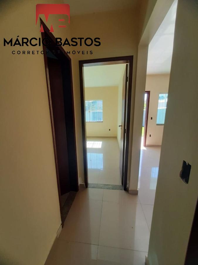 Casa à venda com 2 quartos, 80m² - Foto 11