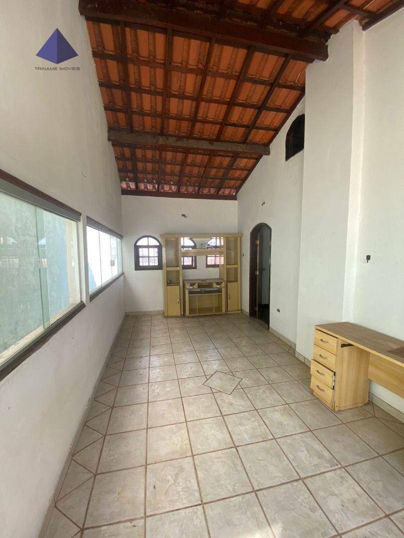 Sobrado à venda com 3 quartos, 193m² - Foto 4