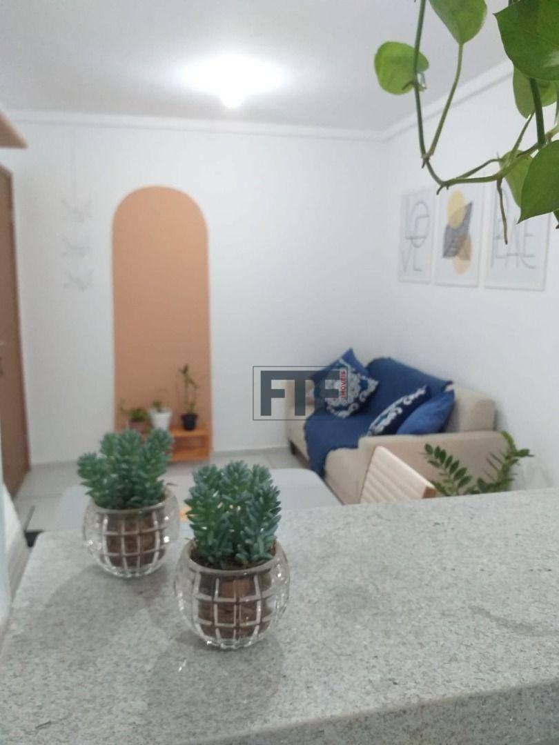 Apartamento à venda com 2 quartos, 42m² - Foto 3