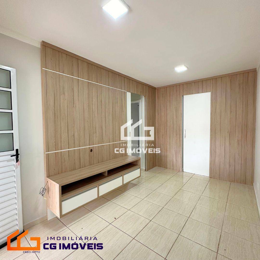 Casa à venda com 2 quartos, 41m² - Foto 2