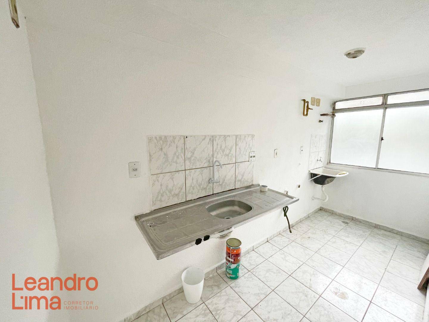 Apartamento à venda com 3 quartos, 62m² - Foto 2