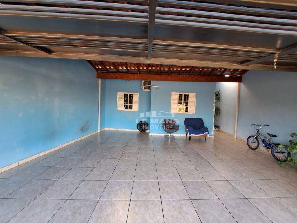 Casa à venda com 5 quartos, 125m² - Foto 2