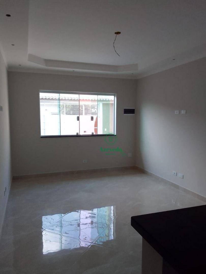 Casa à venda com 3 quartos, 90m² - Foto 2