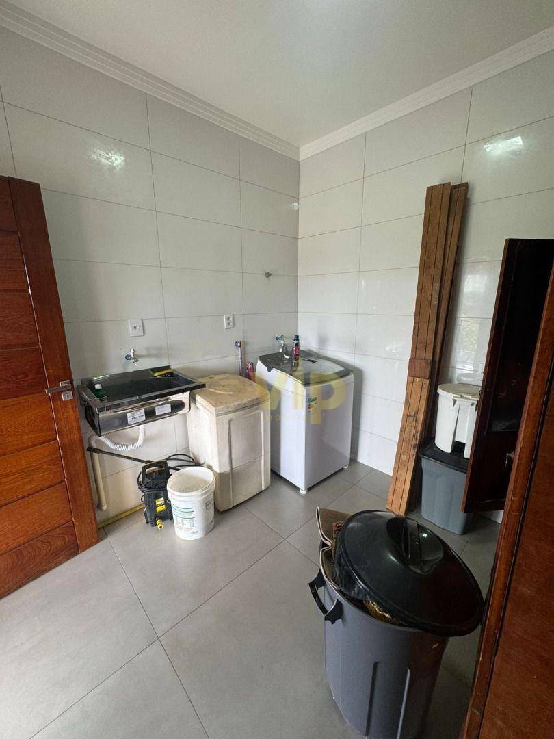 Casa à venda com 3 quartos, 250m² - Foto 26