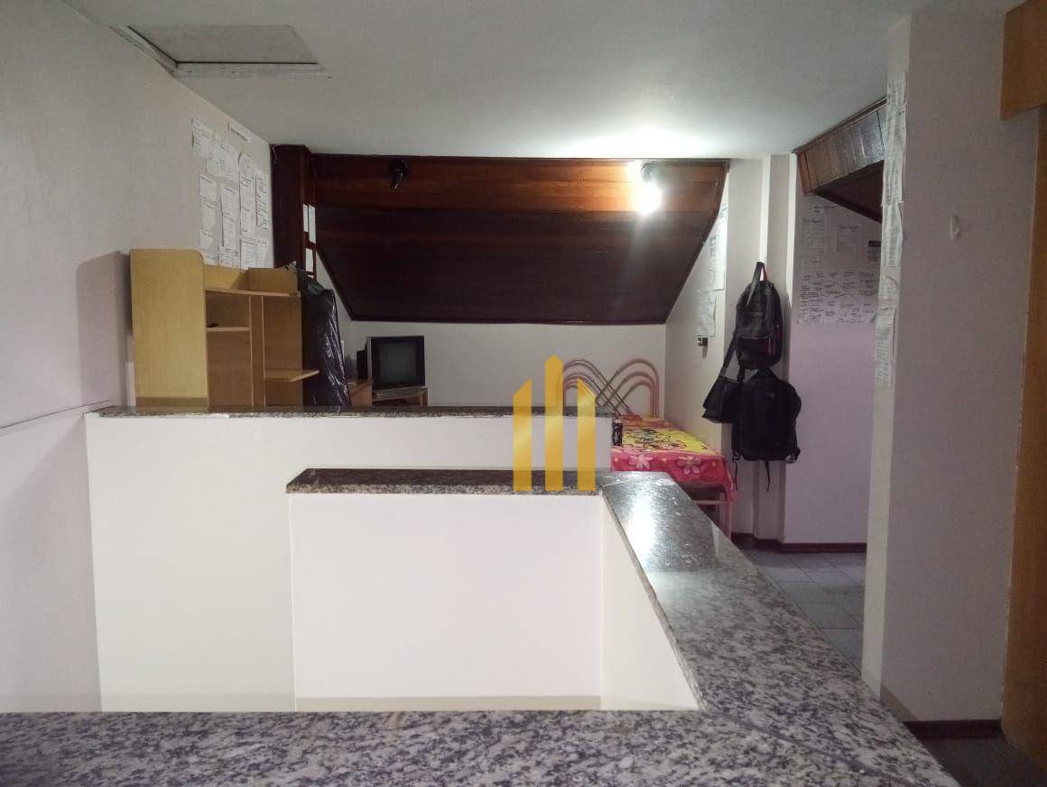 Sobrado à venda com 4 quartos, 352m² - Foto 42