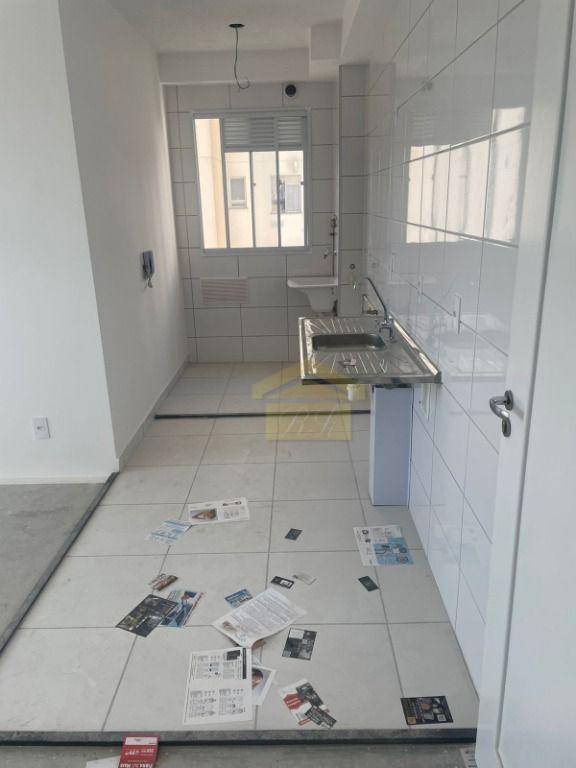 Apartamento à venda com 2 quartos, 45m² - Foto 3