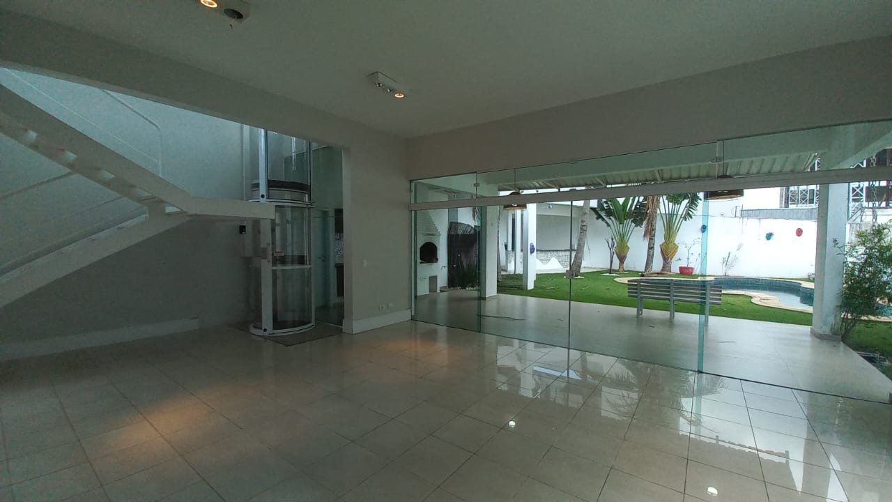 Casa de Condomínio para alugar com 4 quartos, 650m² - Foto 3
