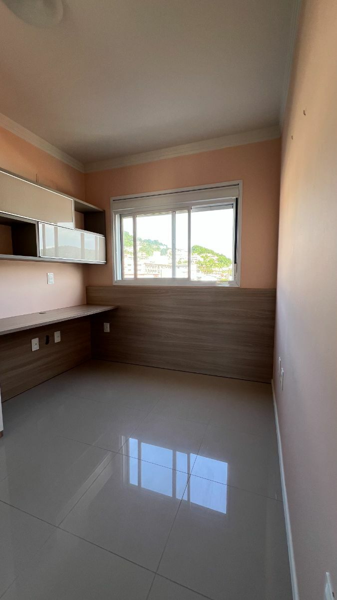 Apartamento para alugar com 2 quartos, 72m² - Foto 8