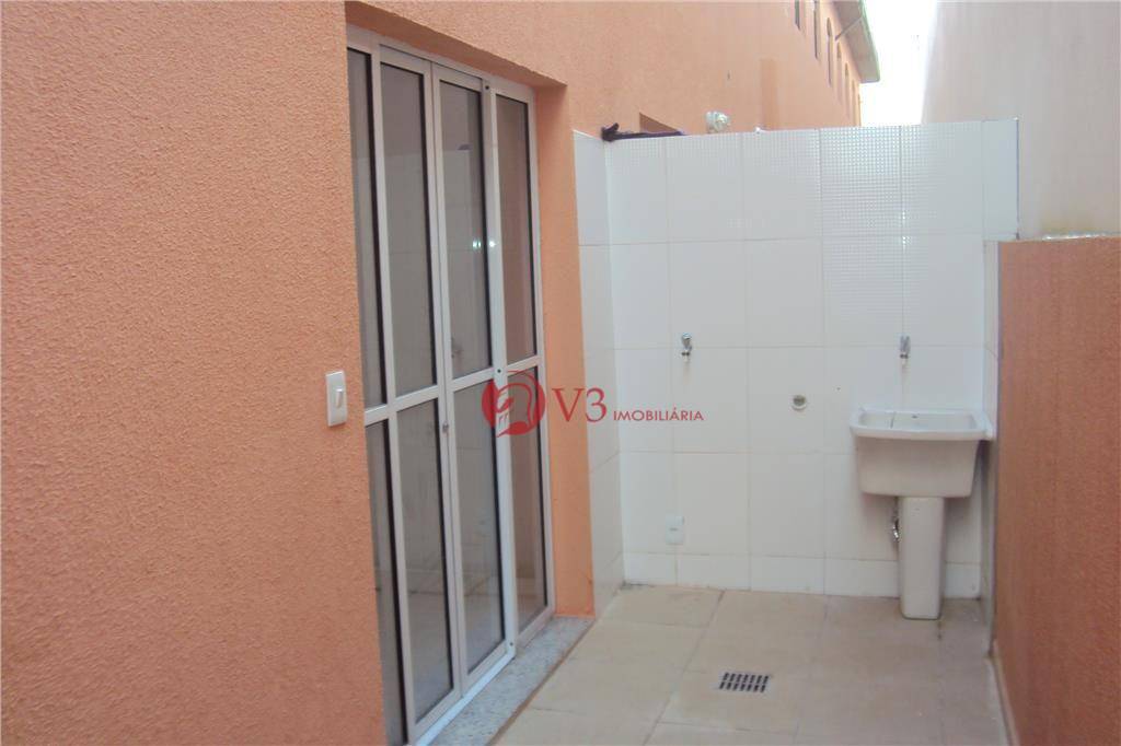 Sobrado à venda com 3 quartos, 90m² - Foto 3