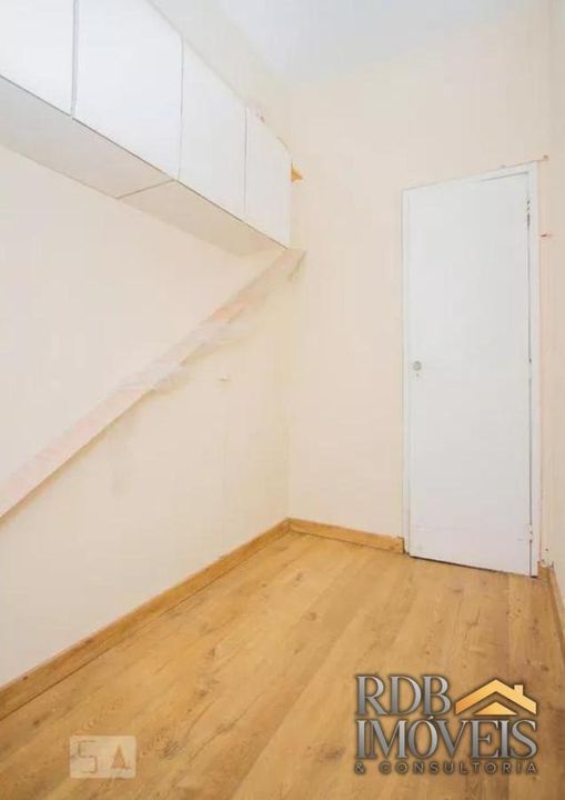 Apartamento à venda com 3 quartos, 130m² - Foto 3