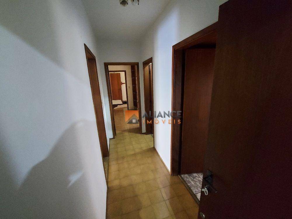 Apartamento à venda com 3 quartos, 149m² - Foto 10