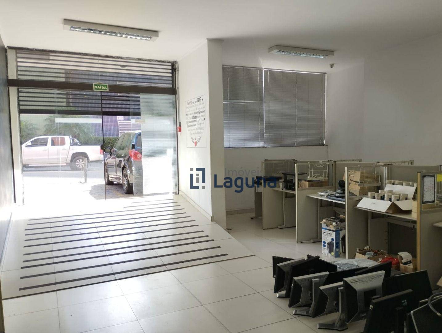 Loja-Salão para alugar, 253m² - Foto 1