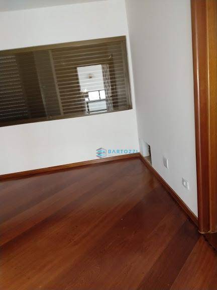 Sobrado à venda e aluguel com 4 quartos, 550m² - Foto 39