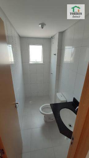 Apartamento à venda com 2 quartos, 60m² - Foto 14