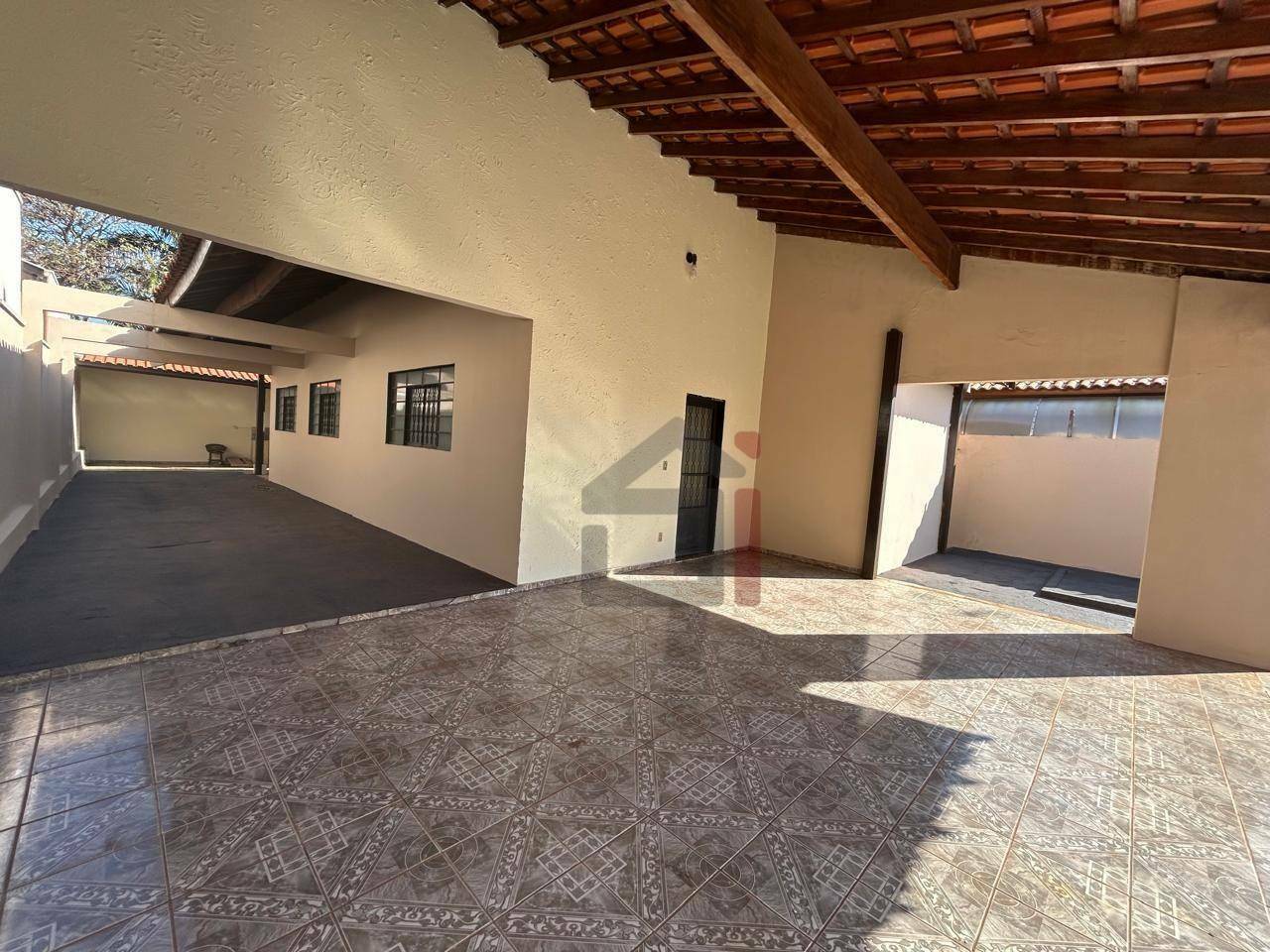 Casa para alugar com 3 quartos - Foto 3