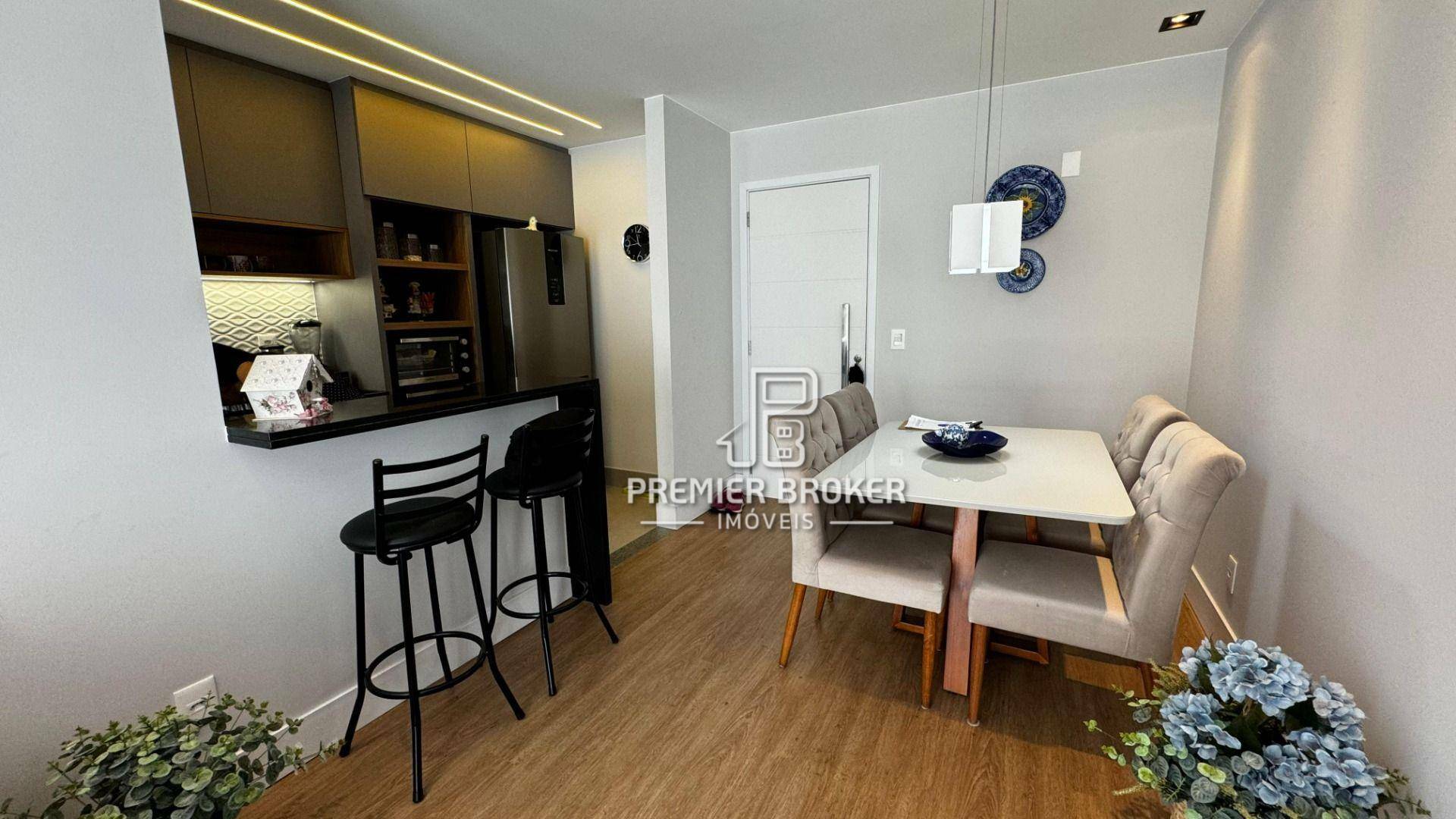 Apartamento à venda com 2 quartos, 67m² - Foto 1