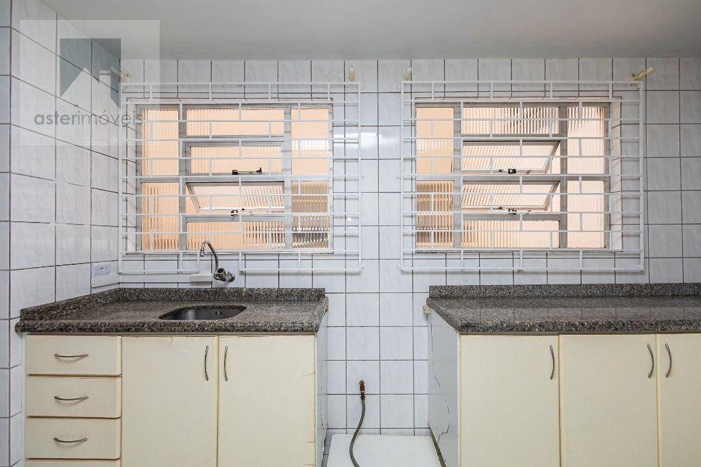 Apartamento para alugar com 3 quartos, 136m² - Foto 15