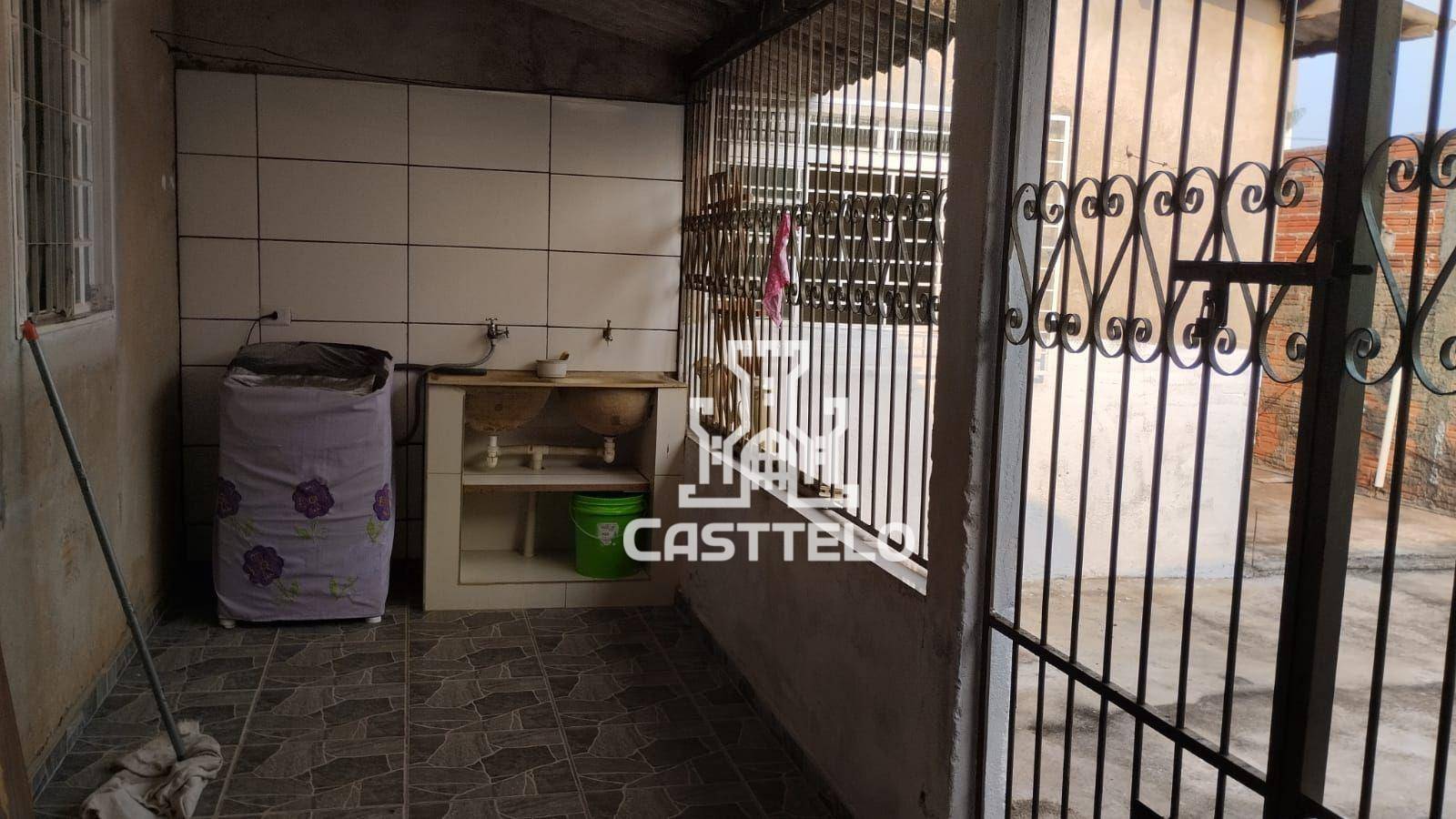 Casa à venda com 3 quartos, 84m² - Foto 17