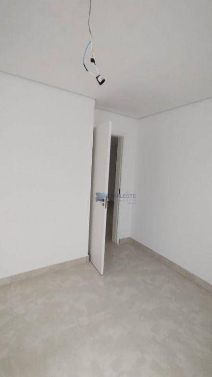 Apartamento à venda com 2 quartos, 40m² - Foto 15