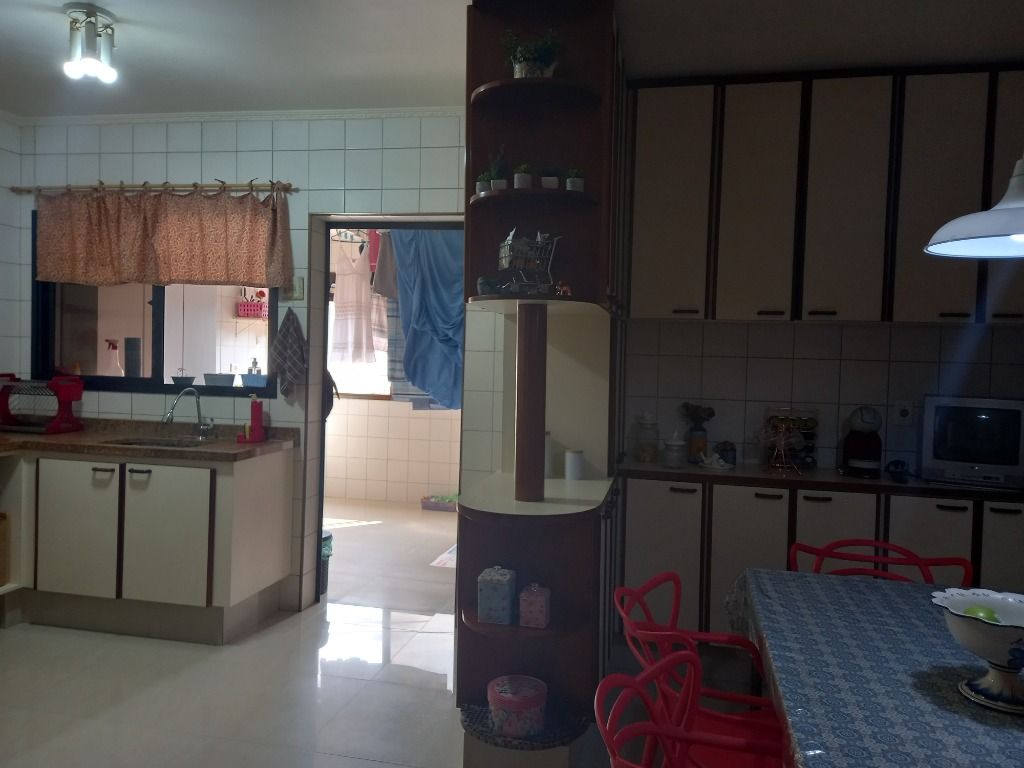 Apartamento à venda com 3 quartos, 138m² - Foto 30