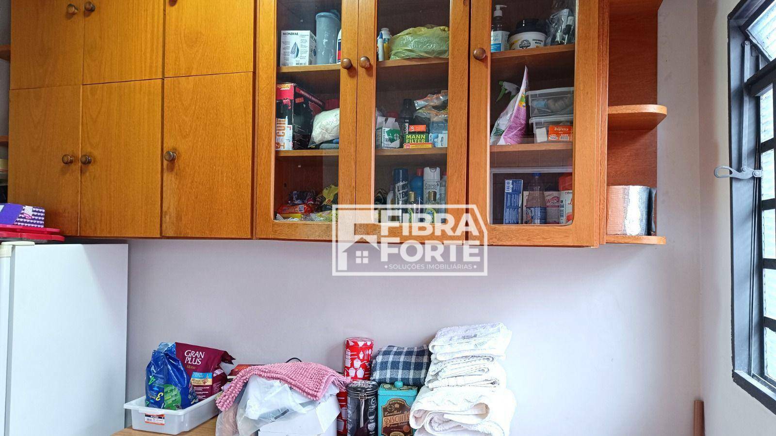 Casa à venda com 3 quartos, 220m² - Foto 17