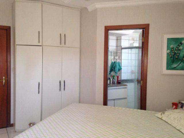 Apartamento à venda com 4 quartos, 140m² - Foto 18