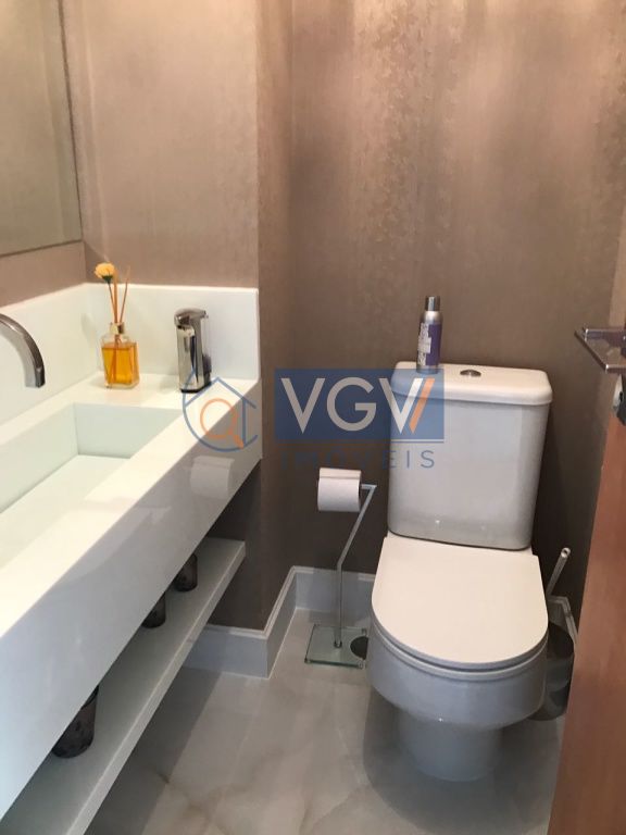 Apartamento à venda com 4 quartos, 213m² - Foto 4