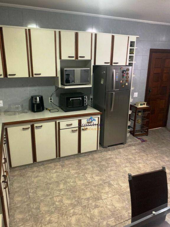 Casa de Condomínio à venda com 3 quartos, 300m² - Foto 30