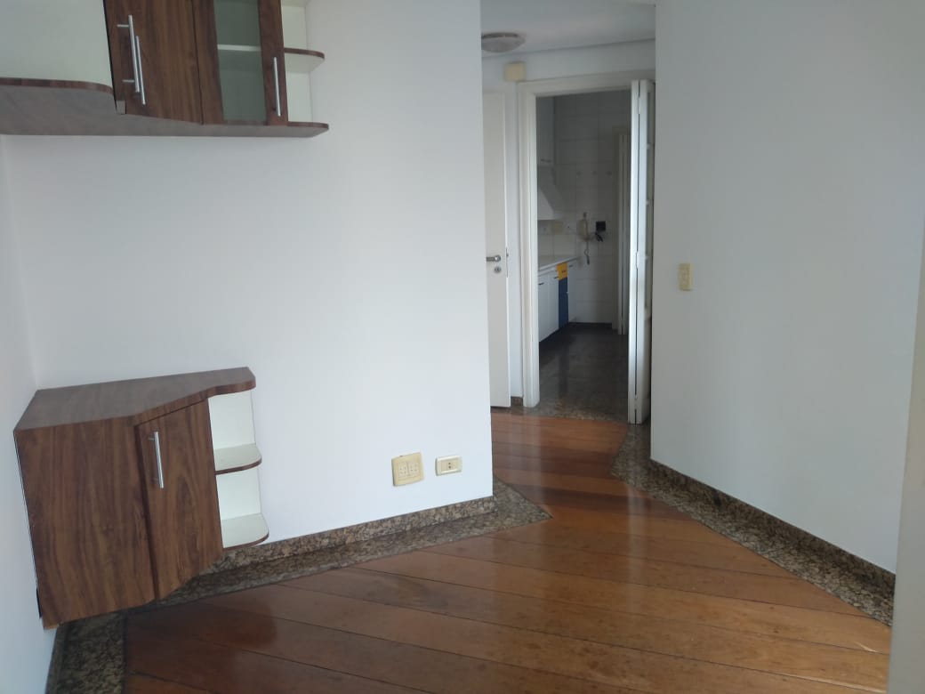 Apartamento à venda com 4 quartos, 185m² - Foto 8