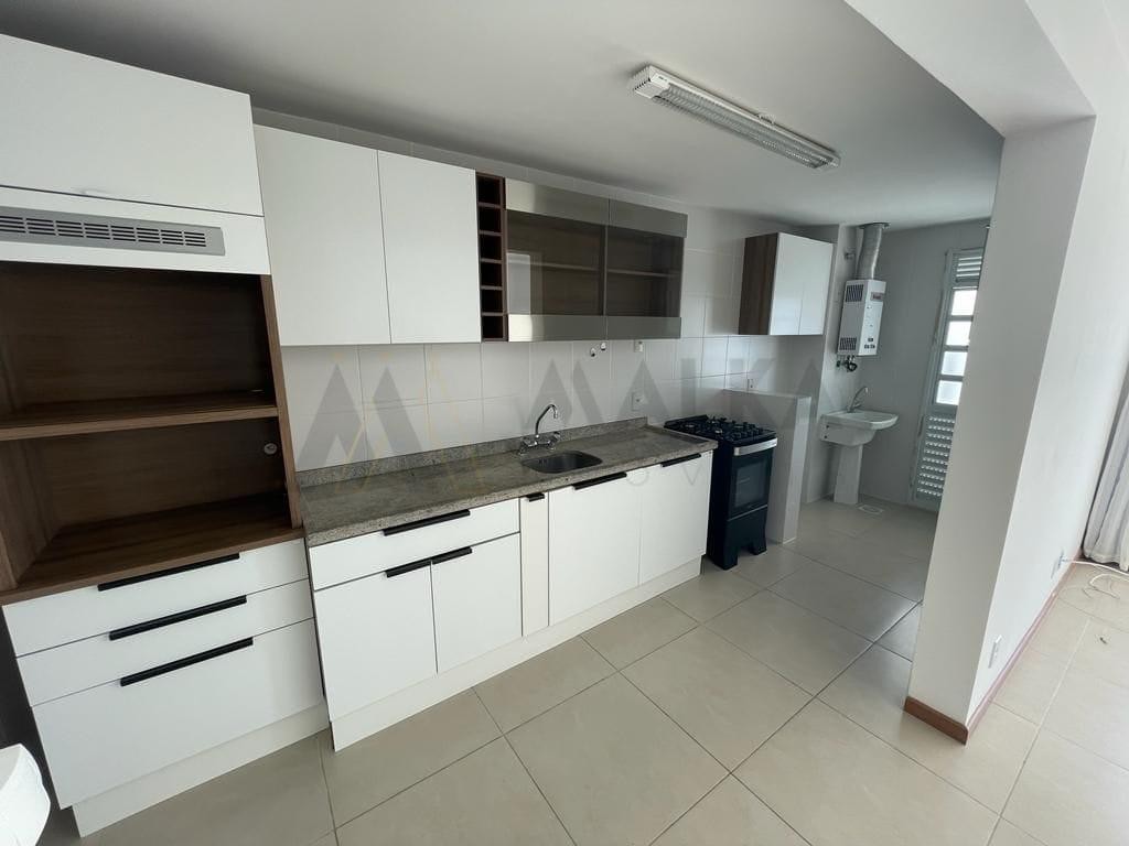 Apartamento à venda com 2 quartos, 187m² - Foto 2