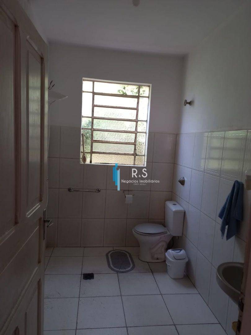 Casa à venda com 2 quartos, 201m² - Foto 10