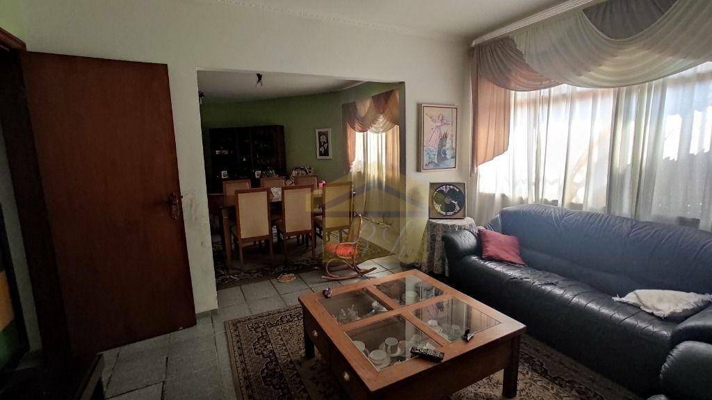 Sobrado à venda com 3 quartos, 167m² - Foto 1