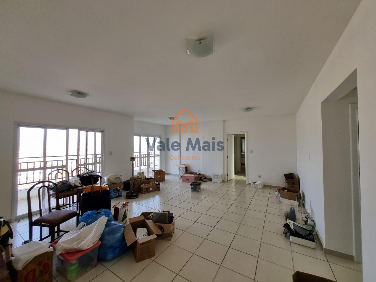 Apartamento à venda com 3 quartos, 159m² - Foto 3