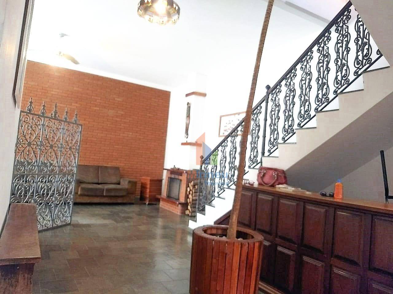 Casa à venda com 5 quartos, 437m² - Foto 8