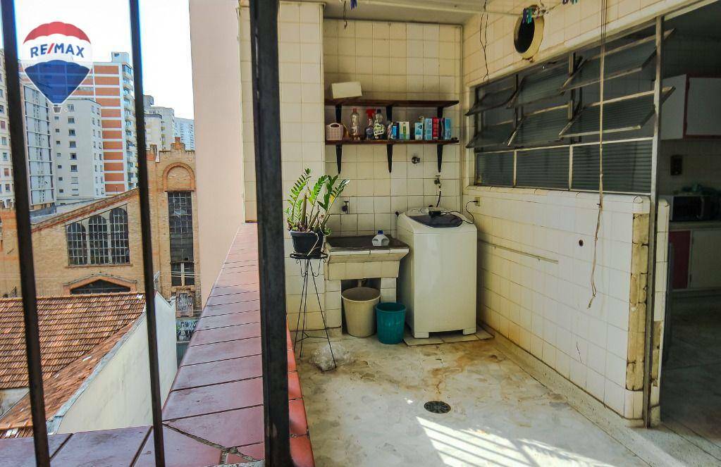 Apartamento à venda com 3 quartos, 203m² - Foto 12