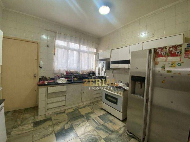 Casa à venda e aluguel com 3 quartos, 250m² - Foto 10