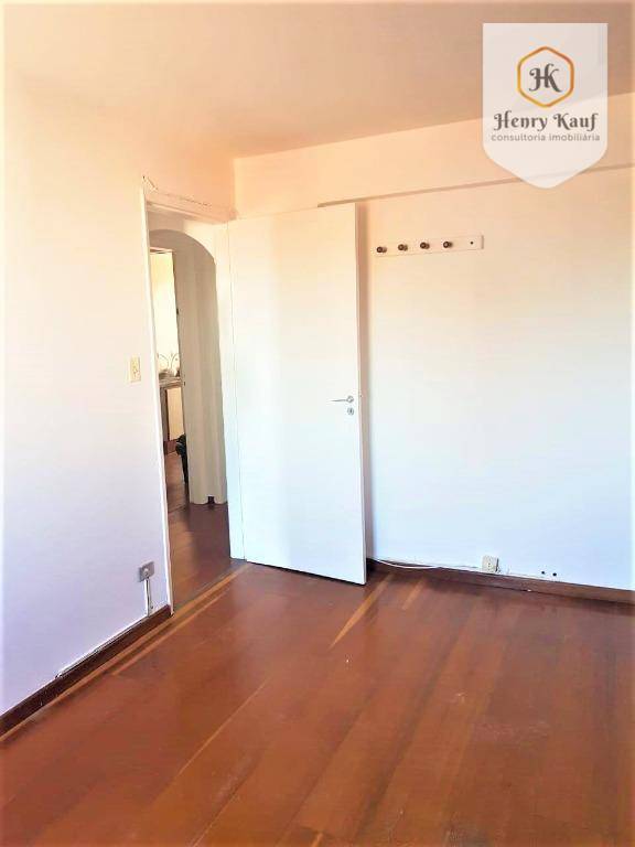 Apartamento à venda com 2 quartos, 67m² - Foto 4