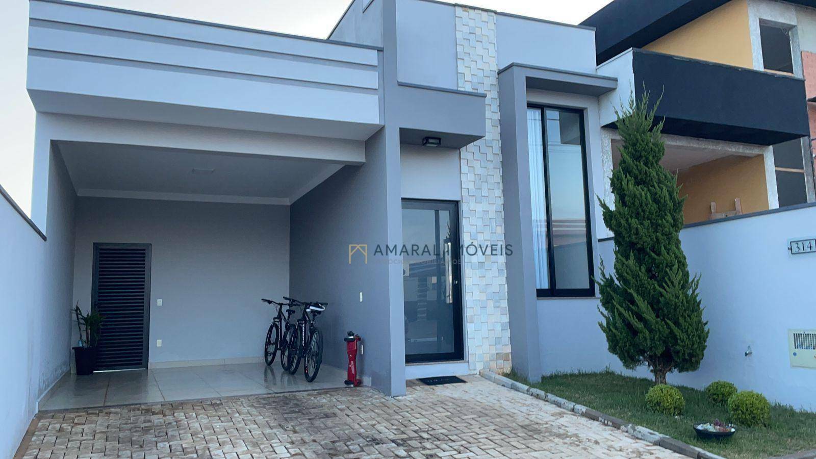 Casa de Condomínio à venda com 2 quartos, 131m² - Foto 1